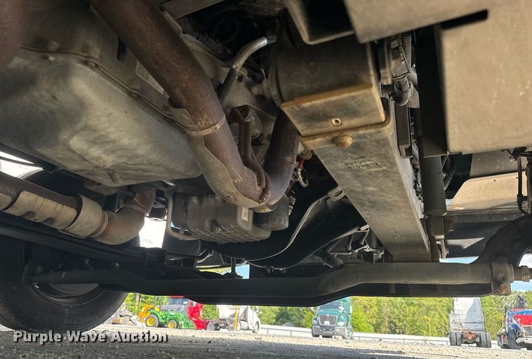 image for item YA0320 2021 Ford delivery truck