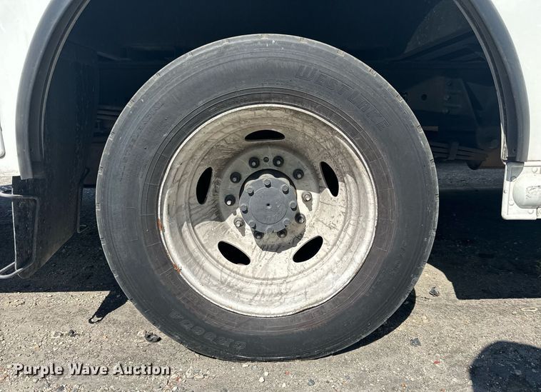 image for item YA0320 2021 Ford delivery truck