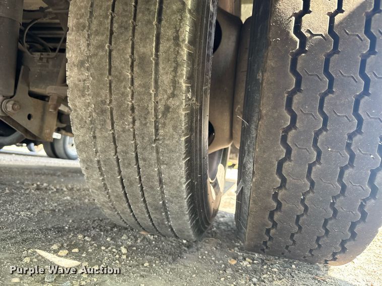 image for item YA0320 2021 Ford delivery truck