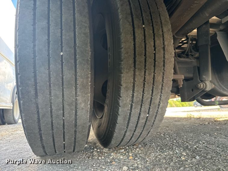 image for item YA0320 2021 Ford delivery truck