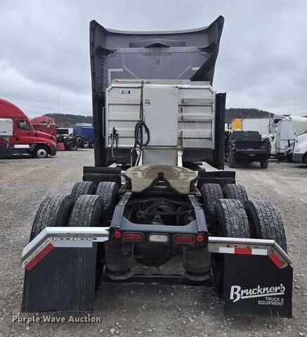 image for item YA0365 2023 Mack Anthem semi truck