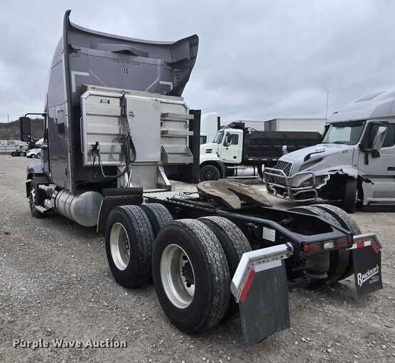 image for item YA0365 2023 Mack Anthem semi truck