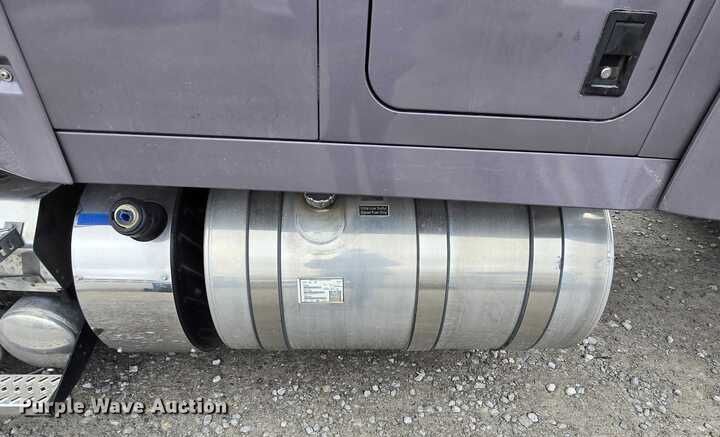 image for item YA0365 2023 Mack Anthem semi truck