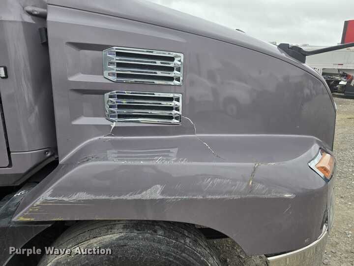 image for item YA0365 2023 Mack Anthem semi truck