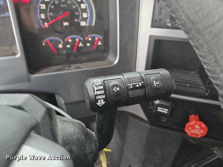 image for item YA0365 2023 Mack Anthem semi truck