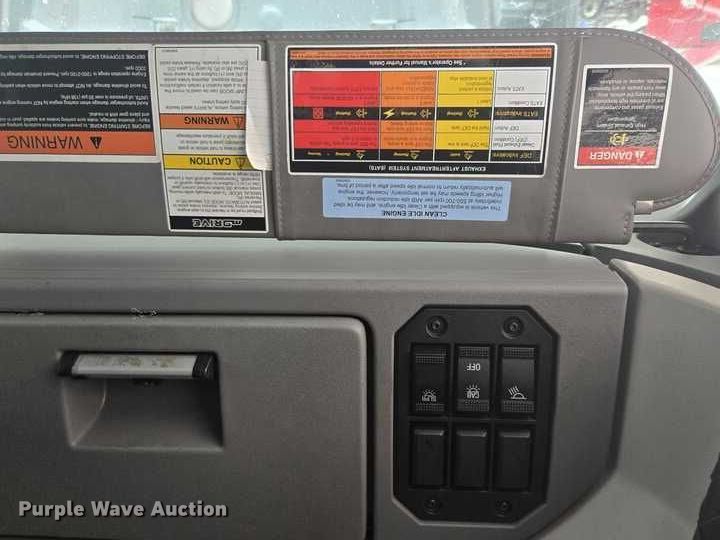 image for item YA0365 2023 Mack Anthem semi truck