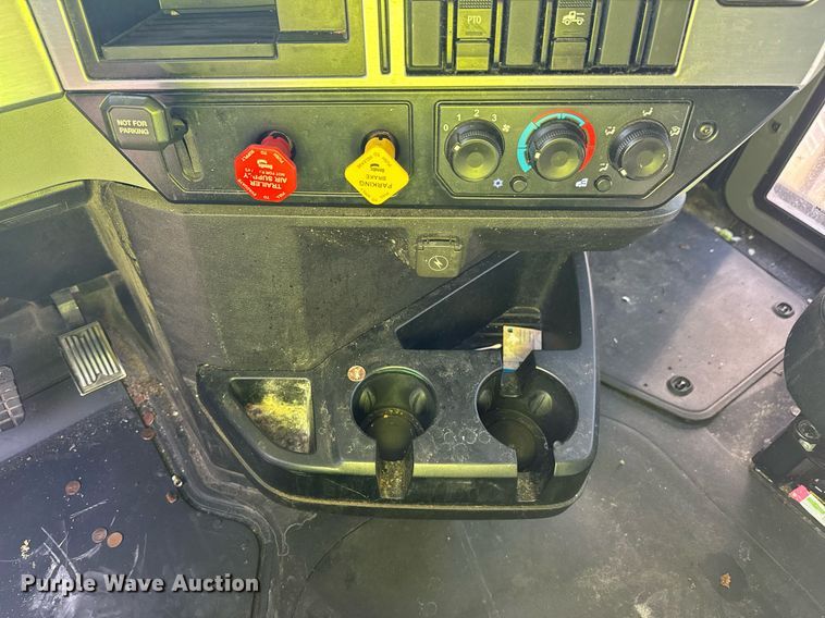 image for item YA0365 2023 Mack Anthem semi truck