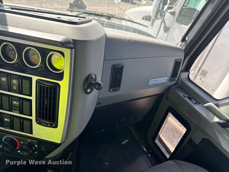 image for item YA0365 2023 Mack Anthem semi truck