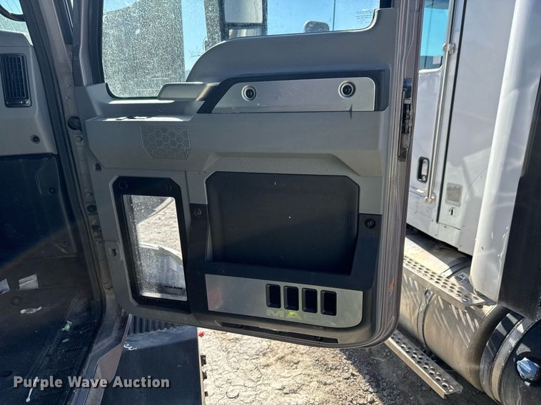 image for item YA0365 2023 Mack Anthem semi truck