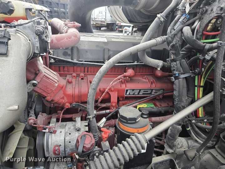 image for item YA0365 2023 Mack Anthem semi truck