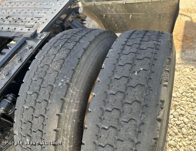 image for item YA0365 2023 Mack Anthem semi truck