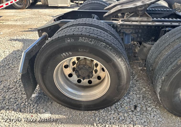 image for item YA0365 2023 Mack Anthem semi truck