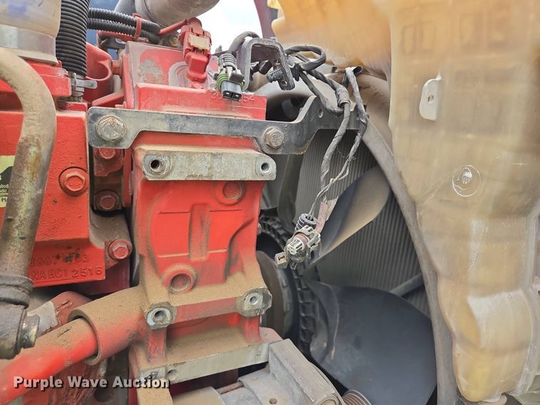 image for item YA0401 2019 Kenworth T680 semi truck