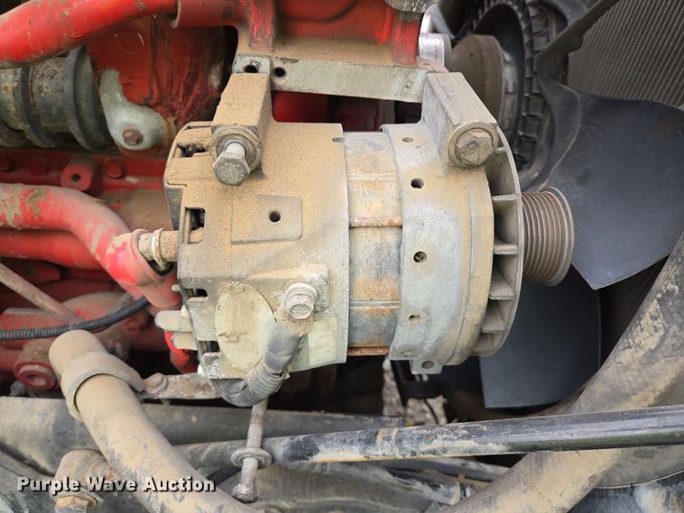 image for item YA0401 2019 Kenworth T680 semi truck