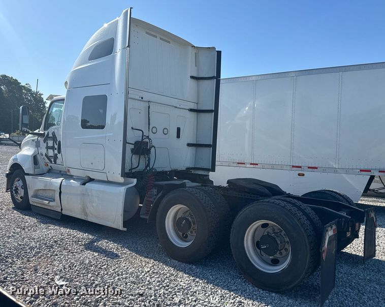 image for item YA0442 2019 International LT625 semi truck
