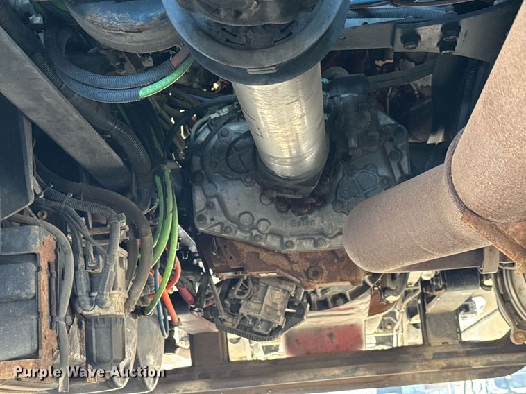 image for item YA0442 2019 International LT625 semi truck