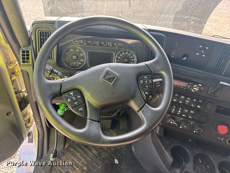 image for item YA0442 2019 International LT625 semi truck