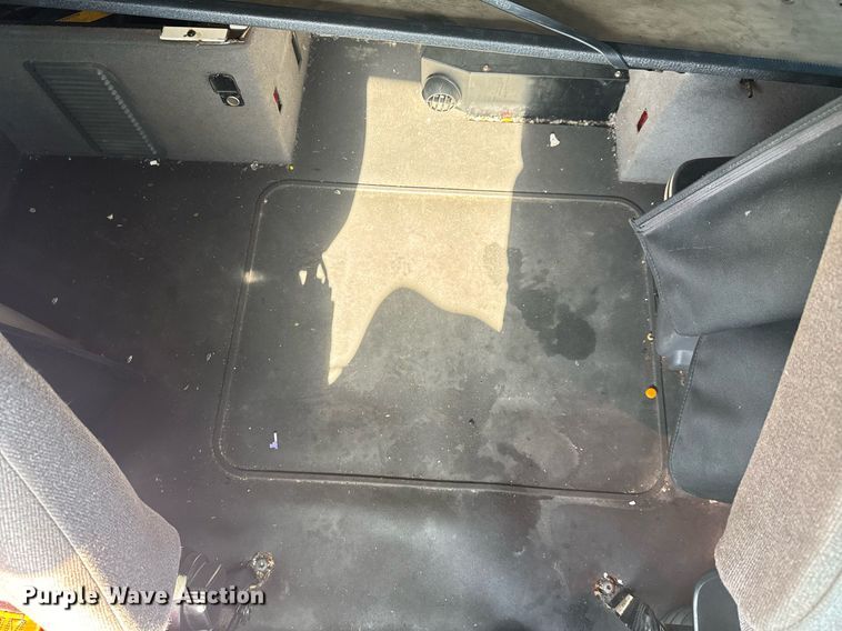 image for item YA0442 2019 International LT625 semi truck