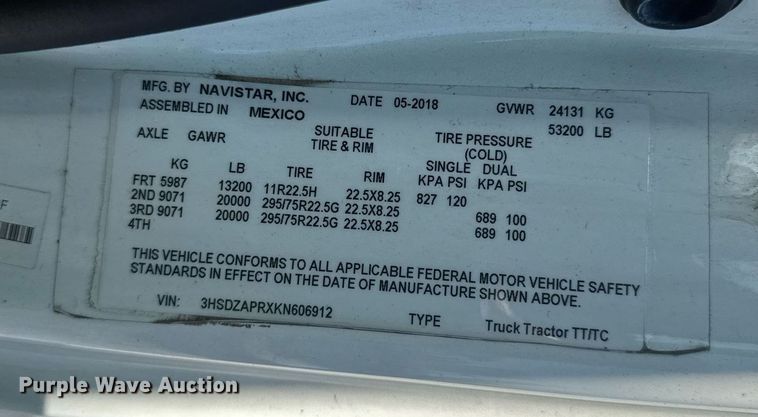 image for item YA0442 2019 International LT625 semi truck