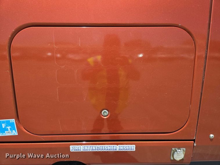 image for item YA0453 2019 International LT625 semi truck