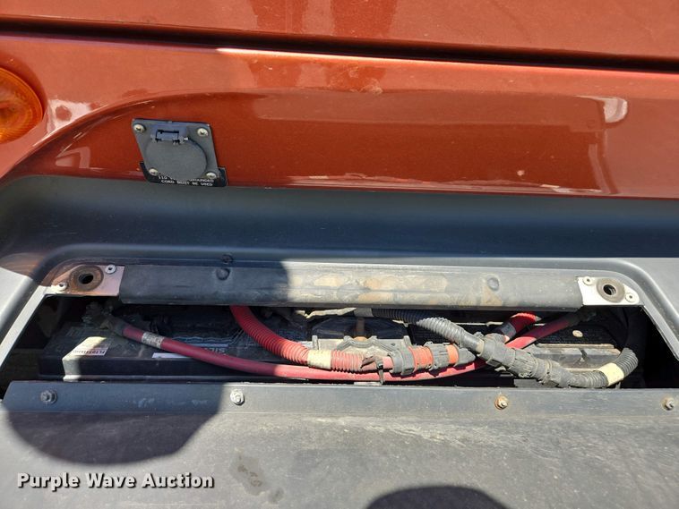 image for item YA0453 2019 International LT625 semi truck