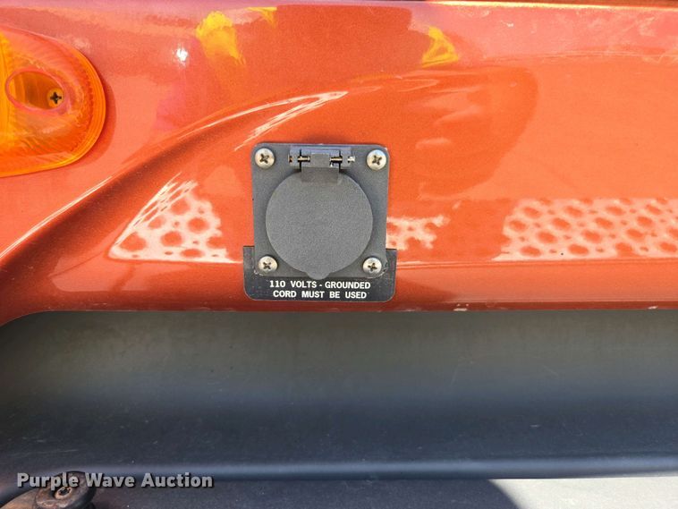 image for item YA0453 2019 International LT625 semi truck