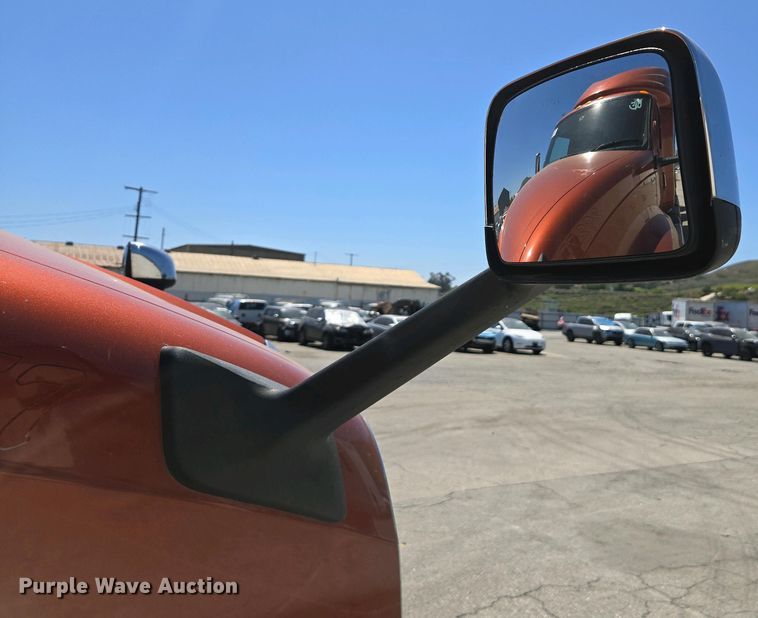 image for item YA0453 2019 International LT625 semi truck