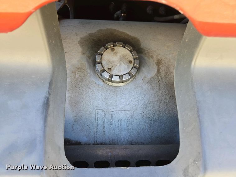 image for item YA0453 2019 International LT625 semi truck