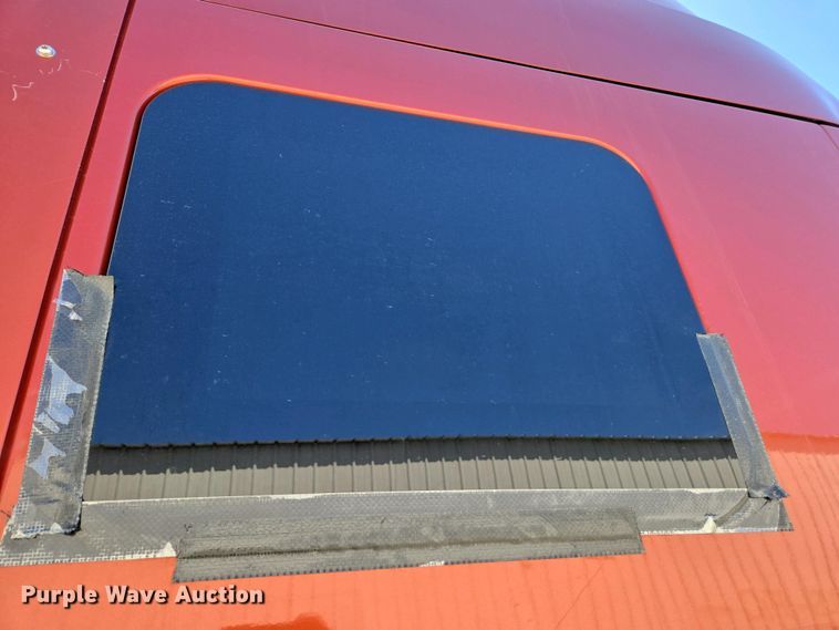 image for item YA0453 2019 International LT625 semi truck