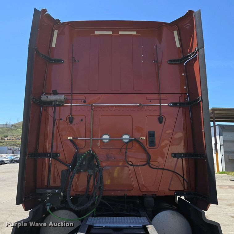 image for item YA0453 2019 International LT625 semi truck