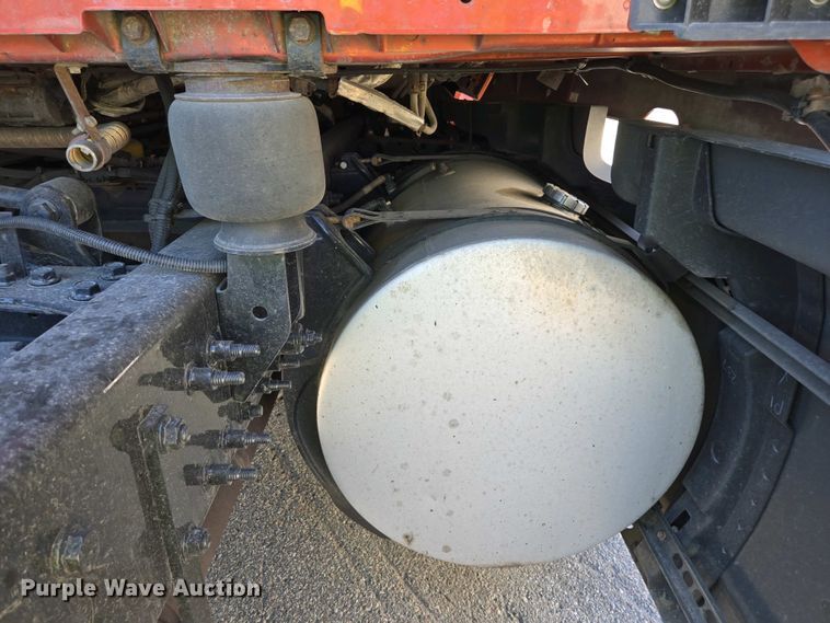 image for item YA0453 2019 International LT625 semi truck