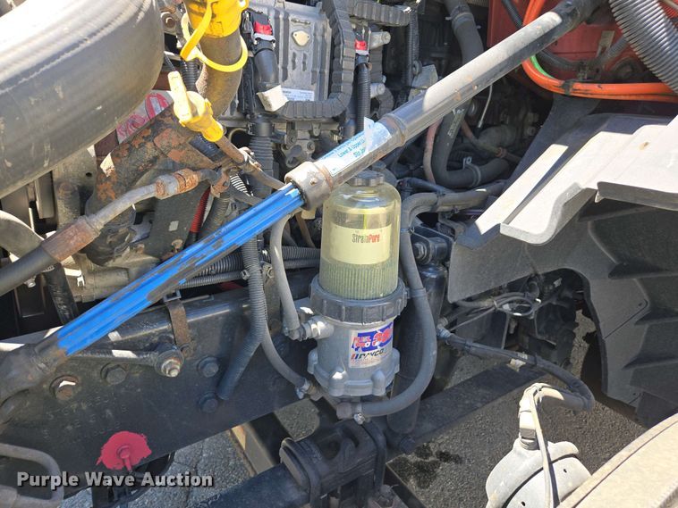 image for item YA0453 2019 International LT625 semi truck