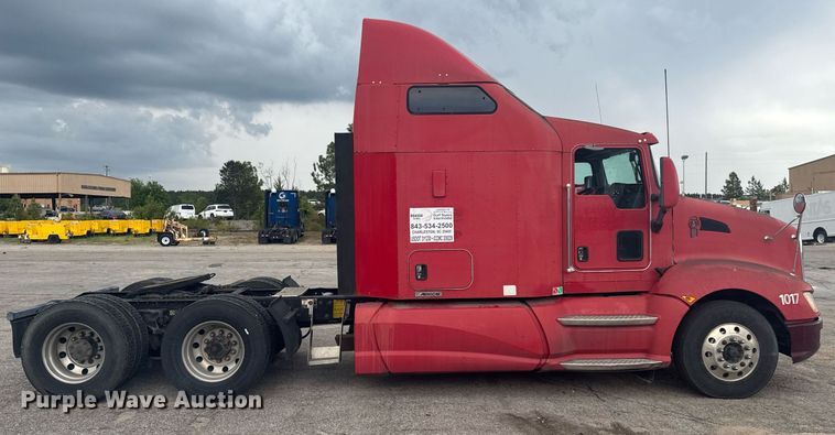 image for item YA0460 2012 Kenworth T660 semi truck