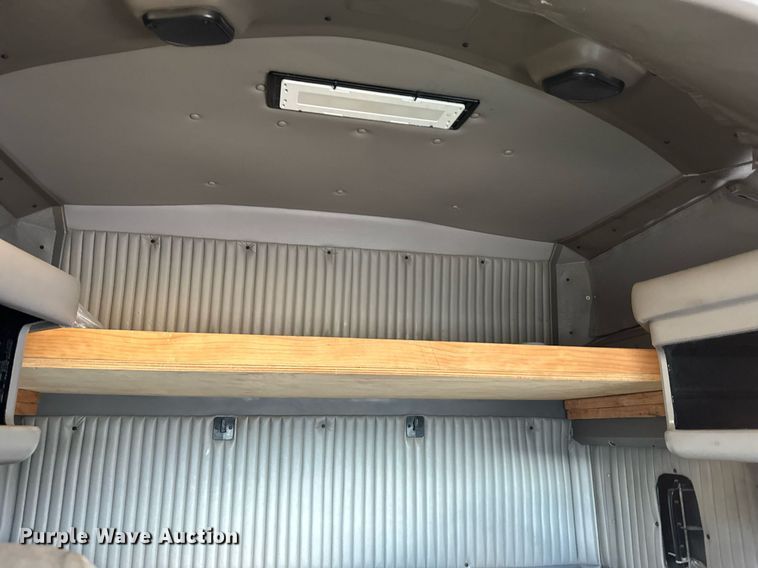 image for item YA0460 2012 Kenworth T660 semi truck