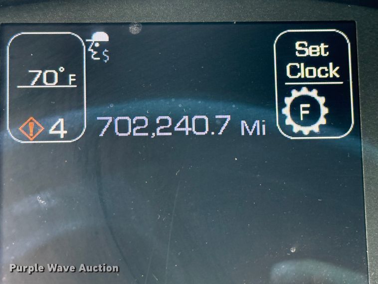 image for item YA0516 2018 Kenworth T680 semi truck