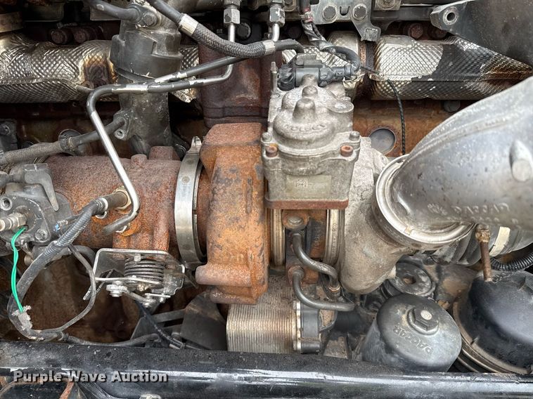 image for item YA0516 2018 Kenworth T680 semi truck