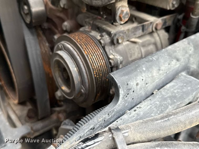 image for item YA0516 2018 Kenworth T680 semi truck