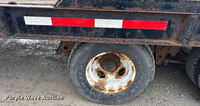 image for item DH9934 2007 Redi Haul tilt deck equipment trailer