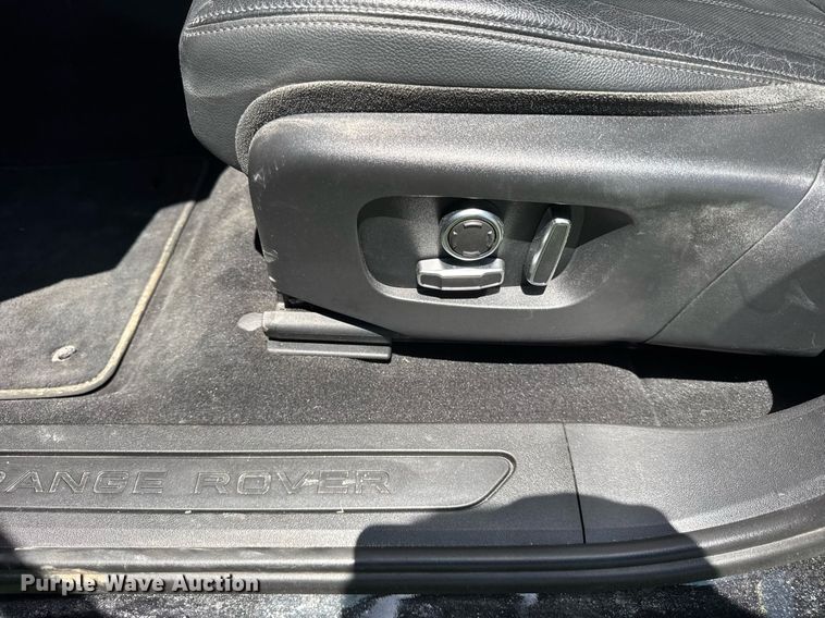 image for item DH9944 2021 Land Rover Range Rover Evoque SUV