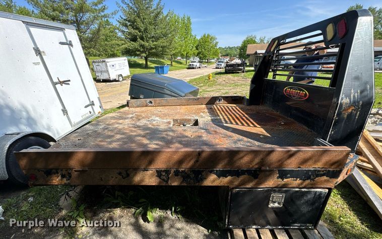 image for item DH9945 Iron star Iron Star flatbed pickup truck bed