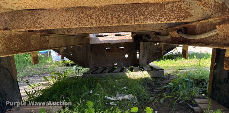 image for item DH9945 Iron star Iron Star flatbed pickup truck bed