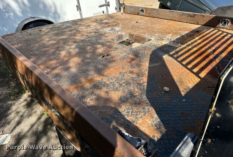 image for item DH9945 Iron star Iron Star flatbed pickup truck bed