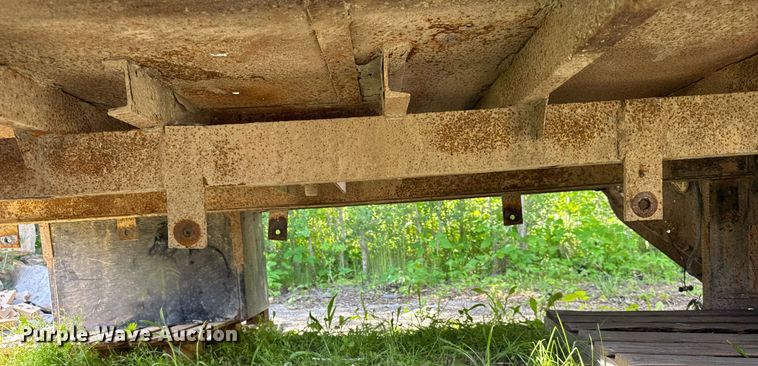 image for item DH9945 Iron star Iron Star flatbed pickup truck bed