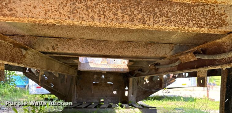 image for item DH9945 Iron star Iron Star flatbed pickup truck bed