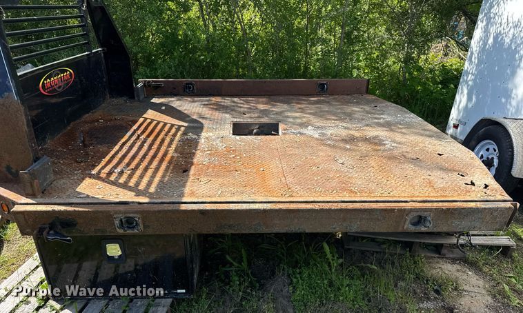 image for item DH9945 Iron star Iron Star flatbed pickup truck bed
