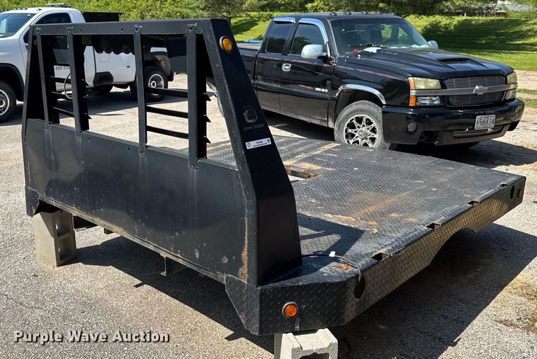 image for item DH9948 Flatbed pickup truck bed