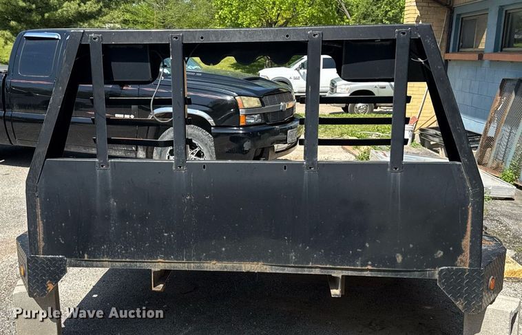 image for item DH9948 Flatbed pickup truck bed