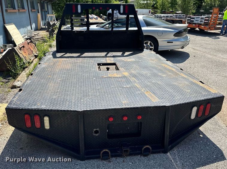 image for item DH9948 Flatbed pickup truck bed