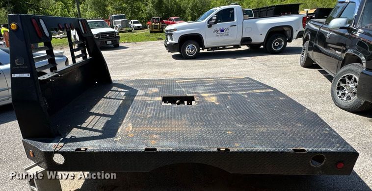 image for item DH9948 Flatbed pickup truck bed