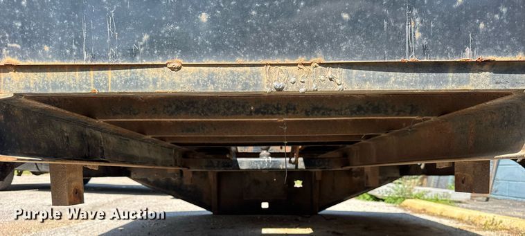 image for item DH9948 Flatbed pickup truck bed